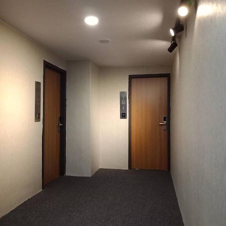 Aiyue Hotel Huwei Экстерьер фото