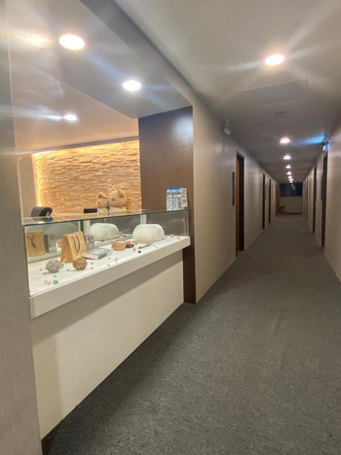 Aiyue Hotel Huwei Экстерьер фото